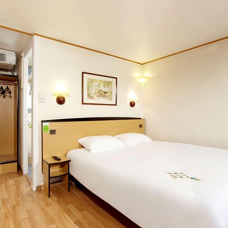 แคมปานิล เซนต์ นาแซร์ ทริจแนก Hotel ทรินญาค ภายนอก รูปภาพ