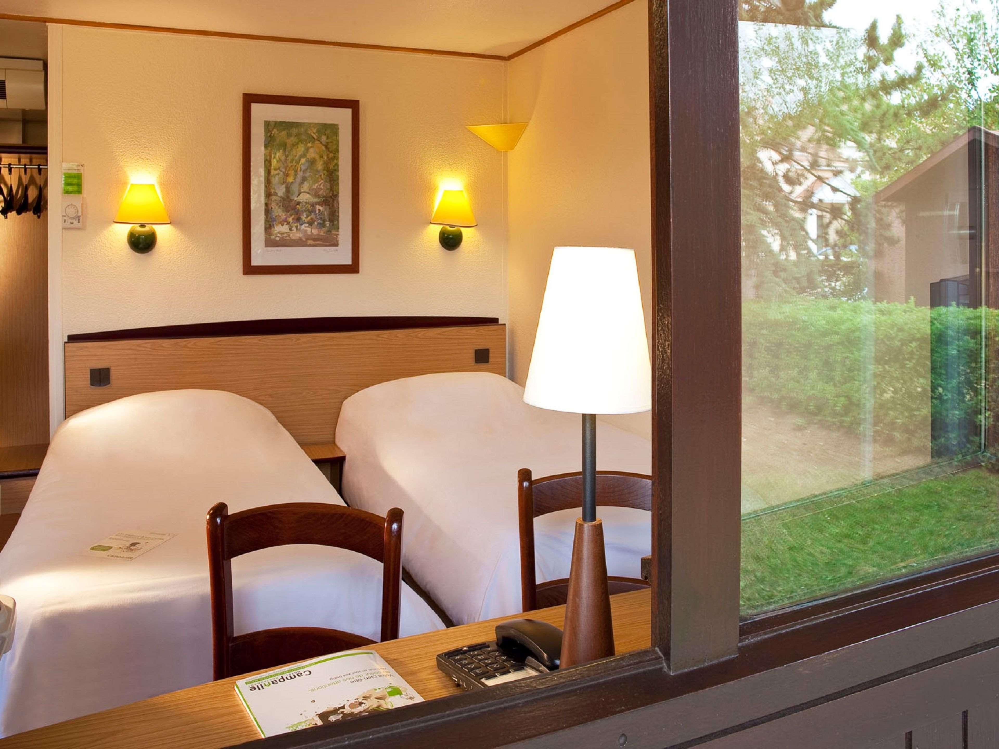 แคมปานิล เซนต์ นาแซร์ ทริจแนก Hotel ทรินญาค ภายนอก รูปภาพ