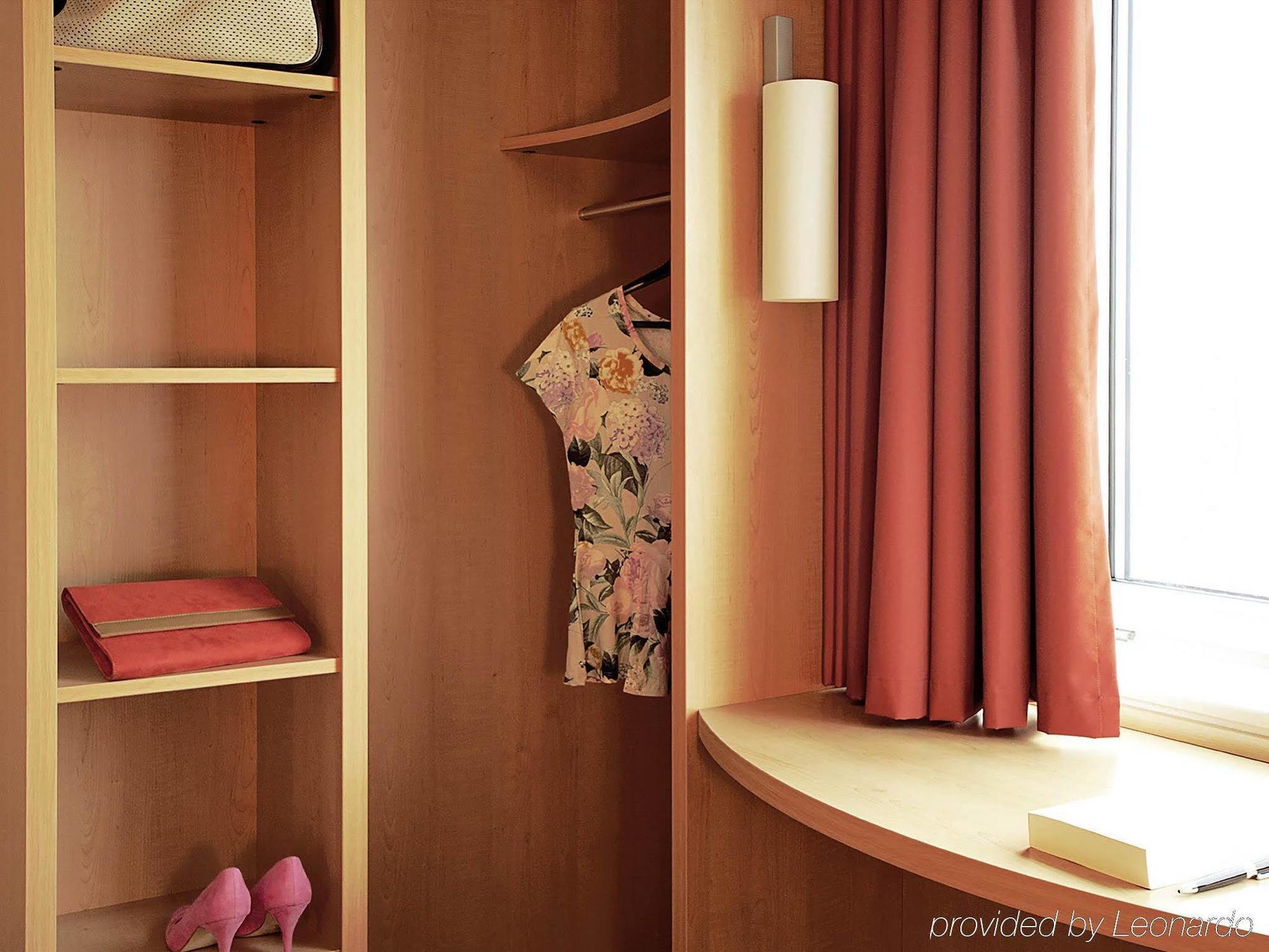 แคมปานิล เซนต์ นาแซร์ ทริจแนก Hotel ทรินญาค ภายนอก รูปภาพ